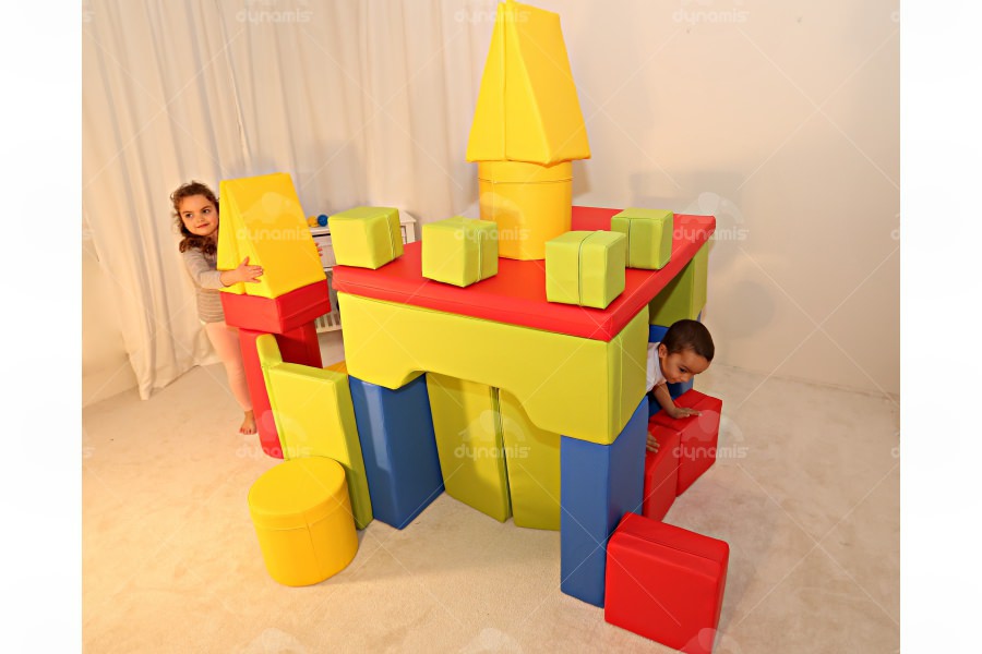 BIG CASTLE (3)