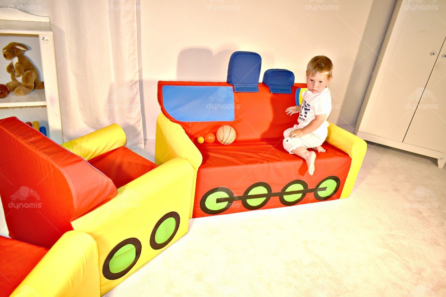 THREE PIECE SUITE TRAIN (2)