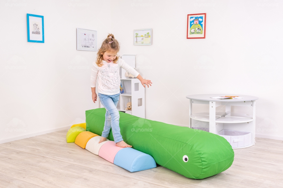 CATERPILLIE (3)