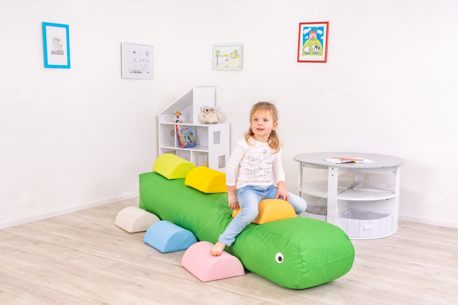 CATERPILLIE (2)